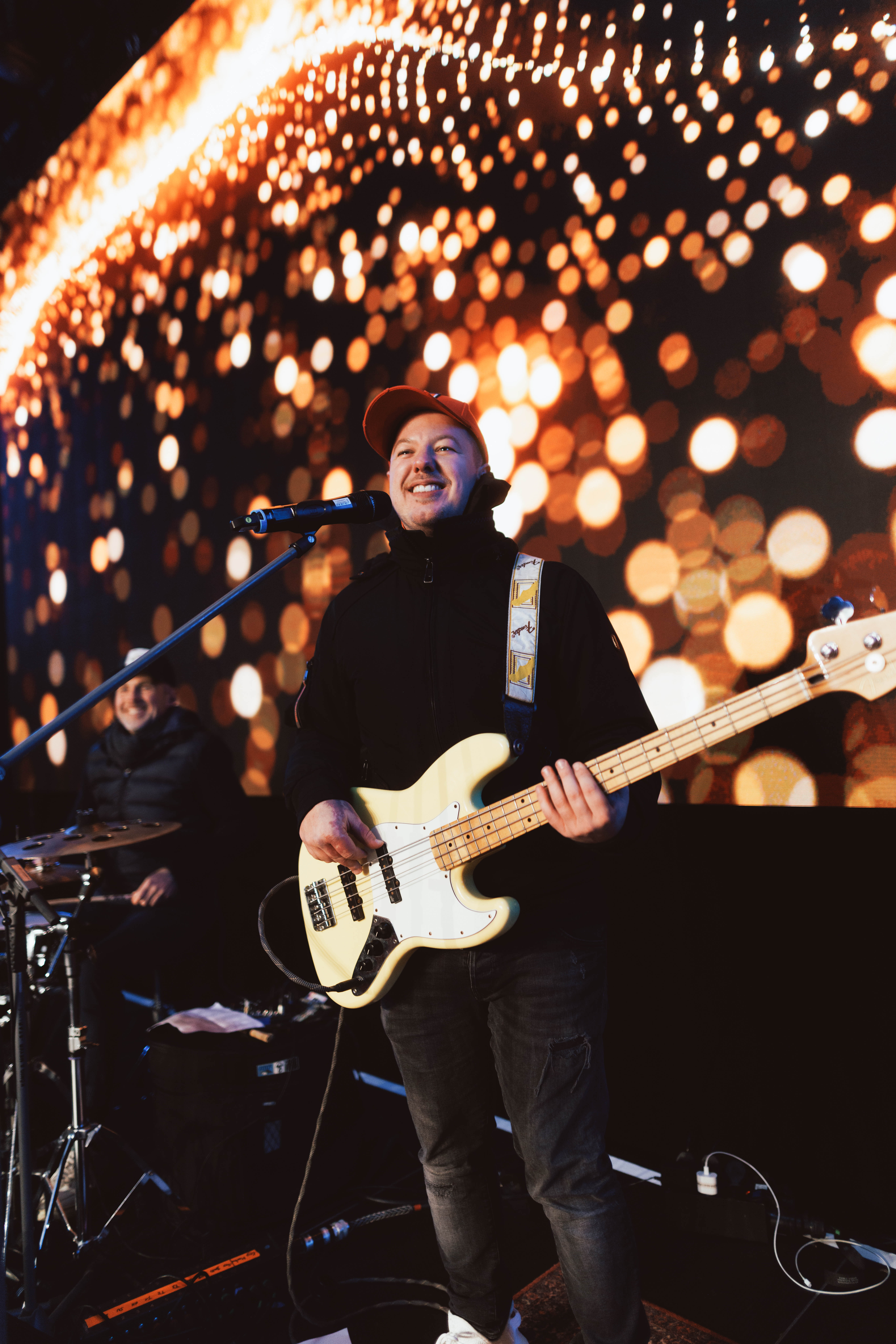 Julian Knoll – Ansprechpartner und musikalischer Leiter von SHAKE