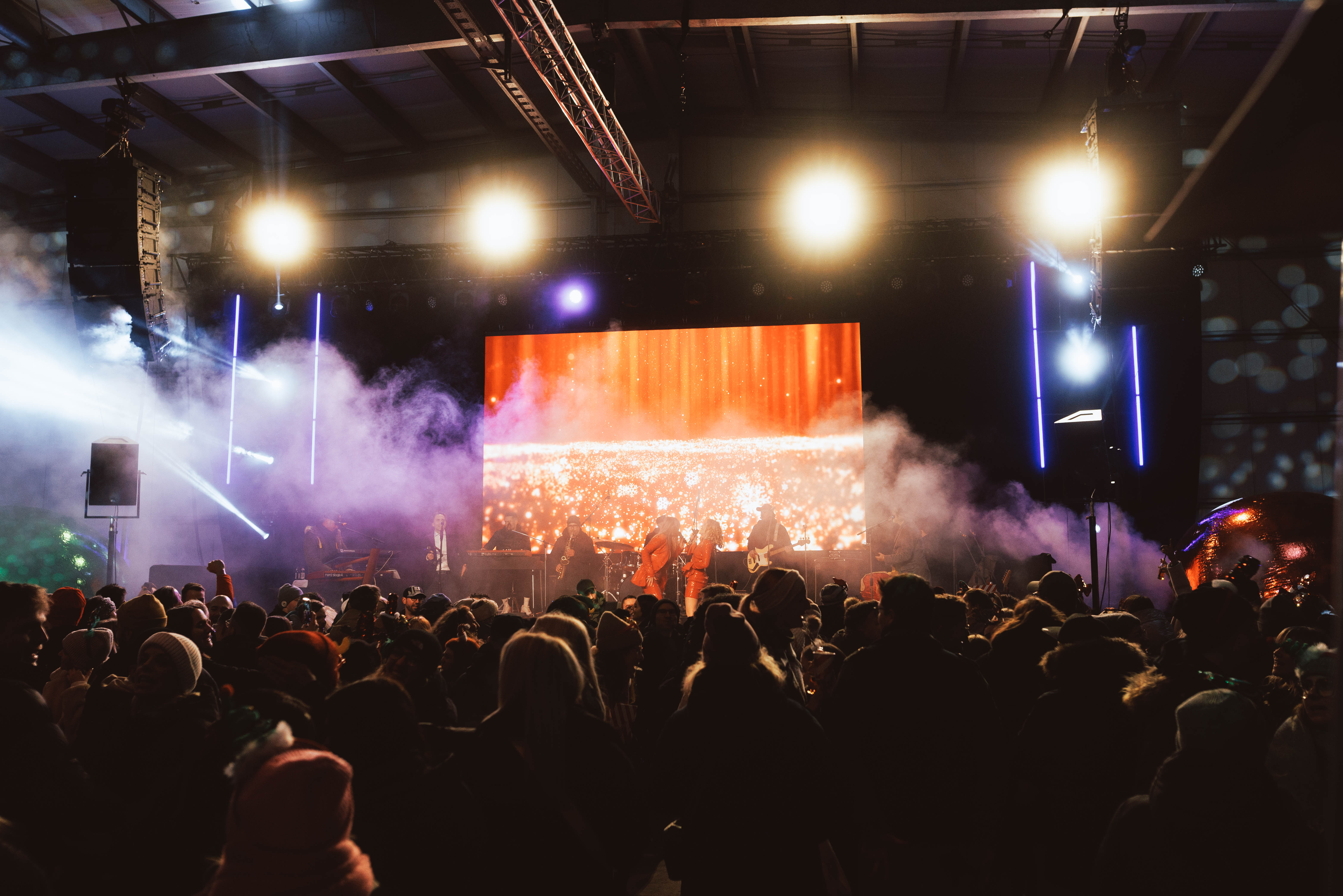 Shake Band Auftritt - Bandleader